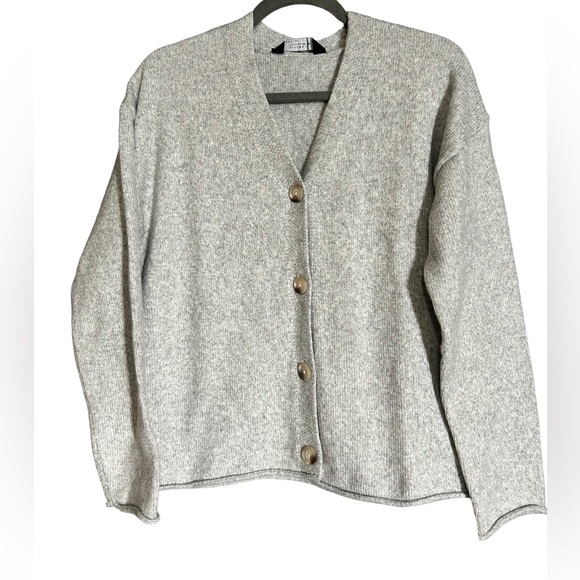 Women's Gray Sweater - Picture 1 of 5